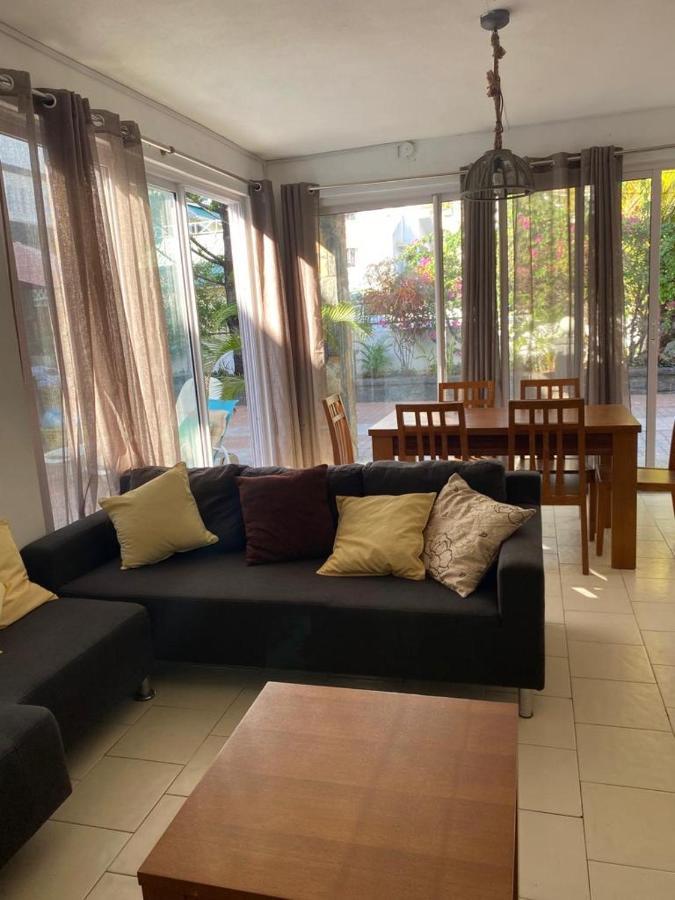 Oceanpride Complex Apartment Flic en Flac Ngoại thất bức ảnh