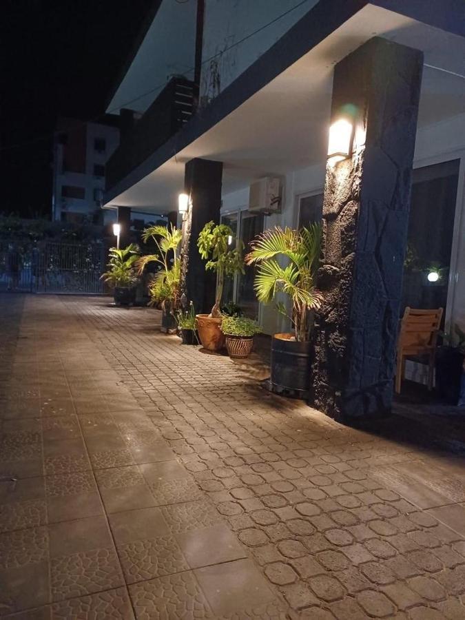 Oceanpride Complex Apartment Flic en Flac Ngoại thất bức ảnh